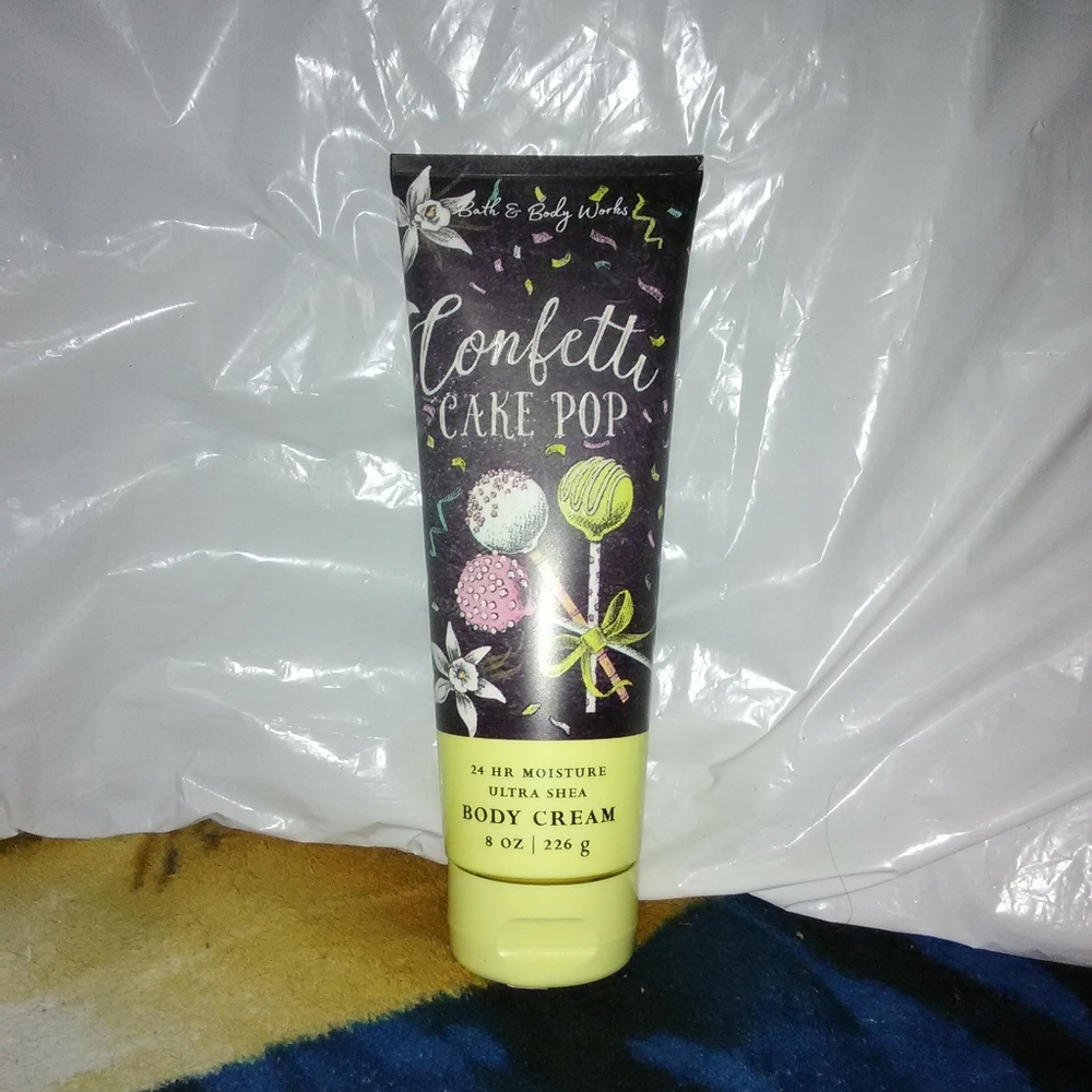 Bath and Body Works Confetti Cake Pop Cream!